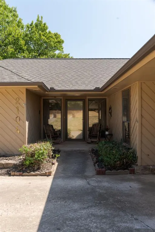 Photo 3 — 2104 Bent Twig Circle, Edmond, OK 73013
