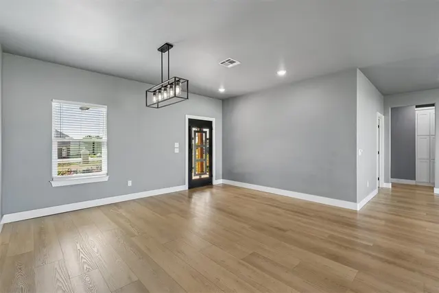 Photo 3 — 4930 Meadow Drive, Guthrie, OK 73044
