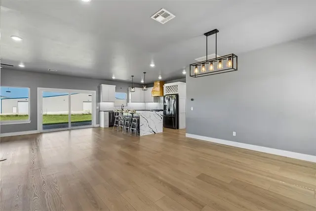 Photo 5 — 4930 Meadow Drive, Guthrie, OK 73044