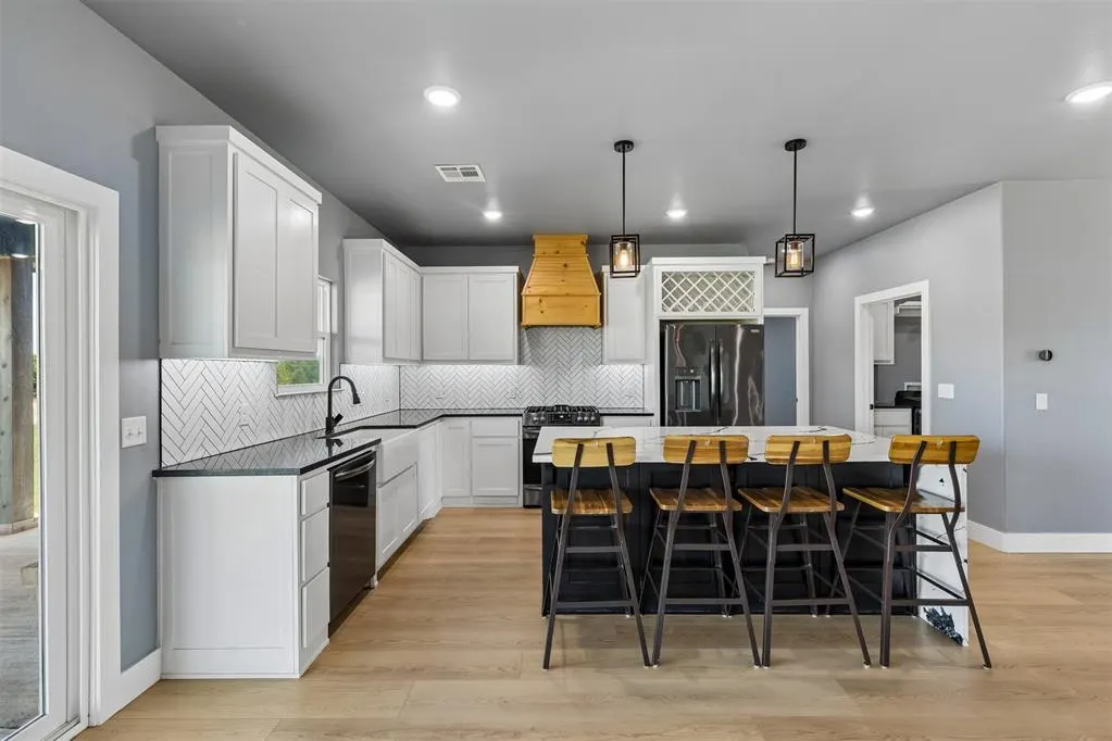 Photo 11 — 4930 Meadow Drive, Guthrie, OK 73044