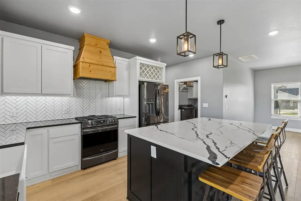 Photo 12 — 4930 Meadow Drive, Guthrie, OK 73044