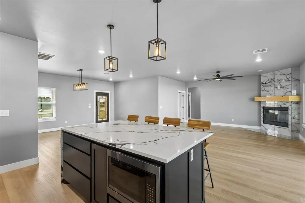 Photo 14 — 4930 Meadow Drive, Guthrie, OK 73044
