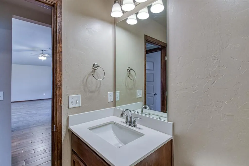 Photo 24 — 6509 SE 87th Street, Oklahoma City, OK 73135