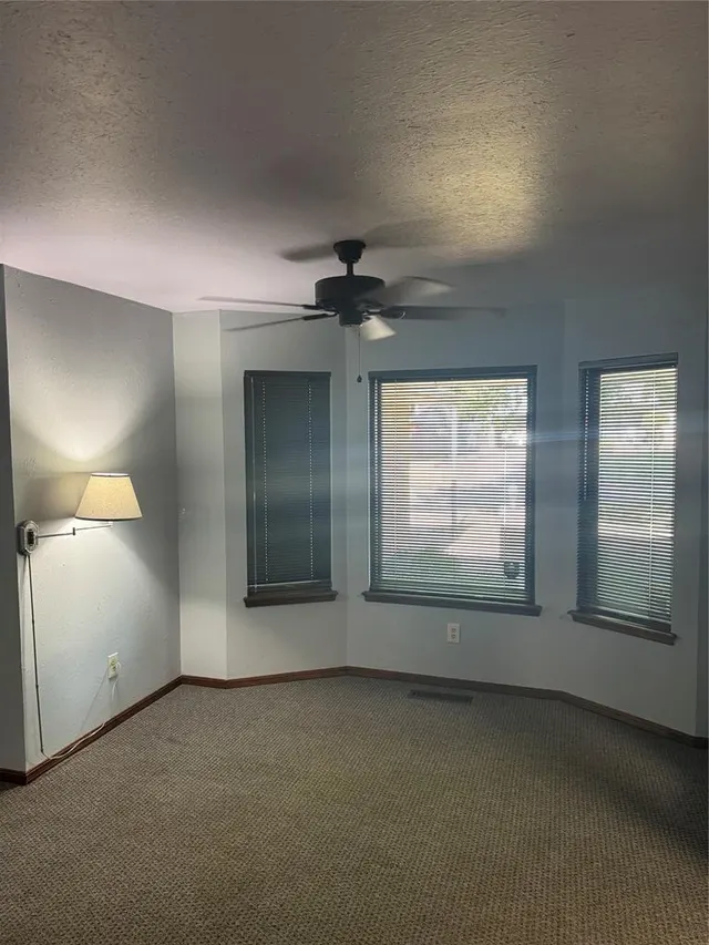 Photo 4 — 3713 Rolling Lane Circle, Midwest City, OK 73110