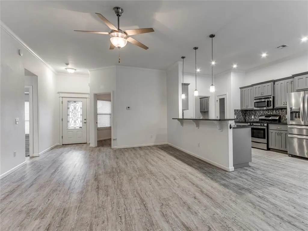 Photo 8 — 18316 Bridlington Drive, Edmond, OK 73012