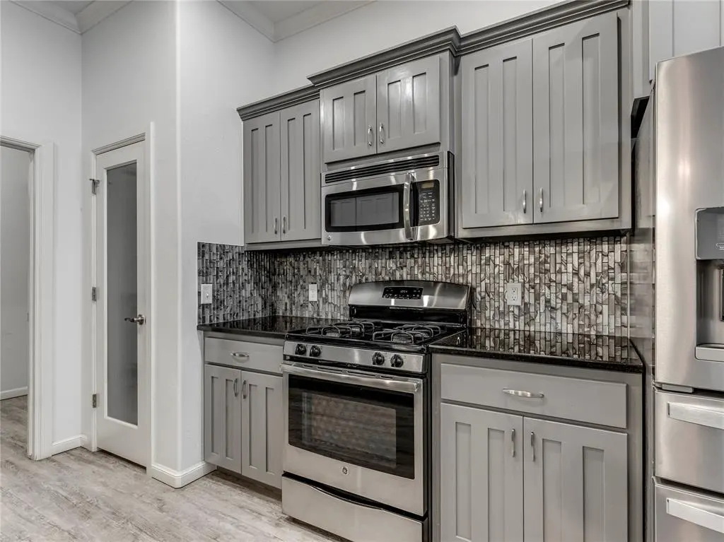 Photo 12 — 18316 Bridlington Drive, Edmond, OK 73012