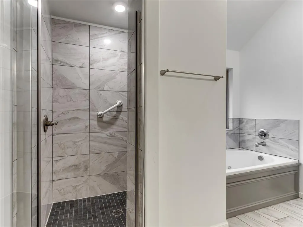 Photo 21 — 18316 Bridlington Drive, Edmond, OK 73012