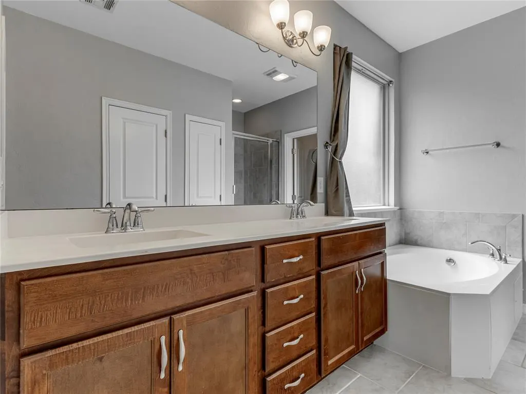 Photo 16 — 3428 Sadie Drive, Yukon, OK 73099