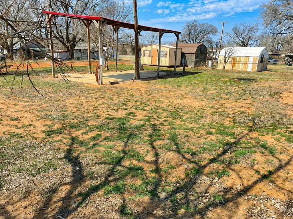 Photo 32 — 20456 E 1410 Road 109, Lone Wolf, OK 73655