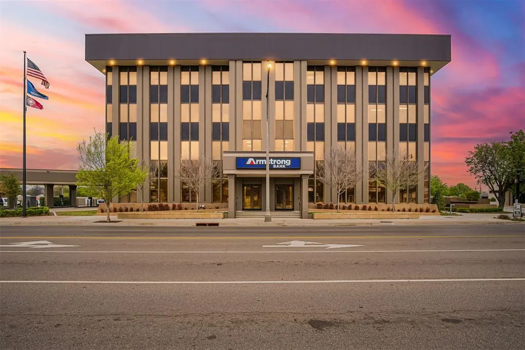 Front exterior — 401 W Main Street 380, Norman, OK 73069