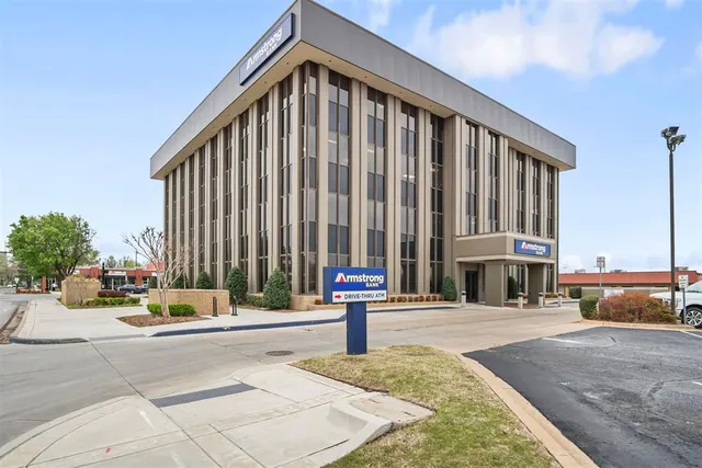 Photo 2 — 401 W Main Street 380, Norman, OK 73069
