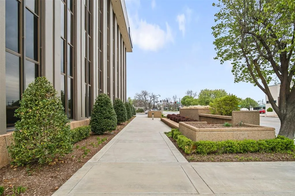 Photo 16 — 401 W Main Street 380, Norman, OK 73069