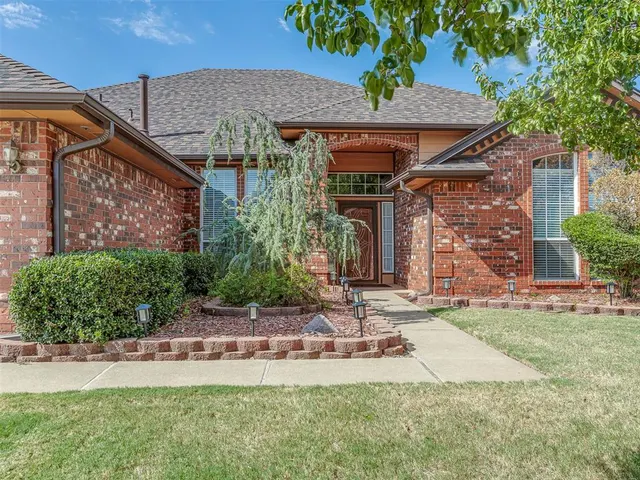 Photo 2 — 2833 NW 159th Street, Edmond, OK 73013