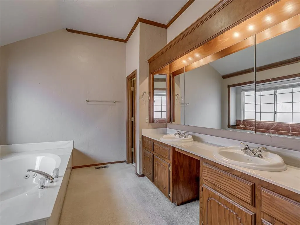 Photo 12 — 2833 NW 159th Street, Edmond, OK 73013
