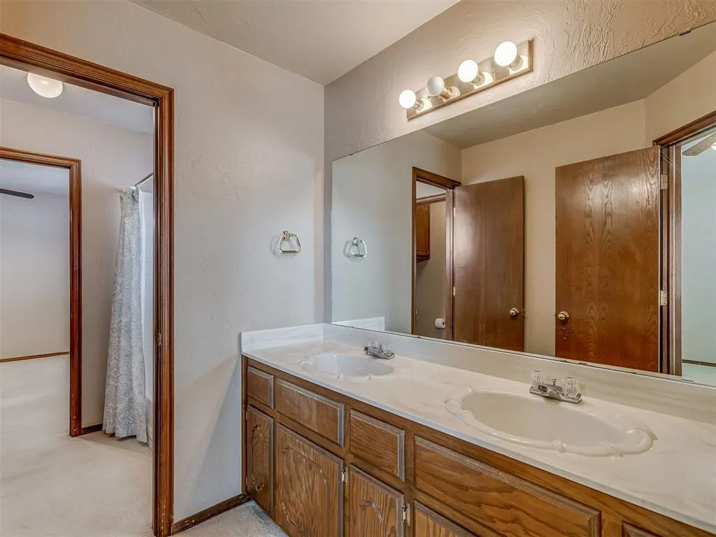 Photo 15 — 2833 NW 159th Street, Edmond, OK 73013