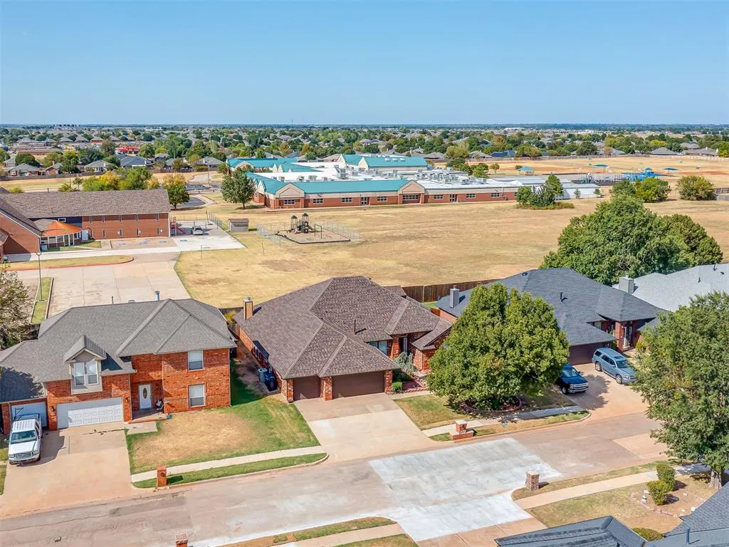 Photo 22 — 2833 NW 159th Street, Edmond, OK 73013