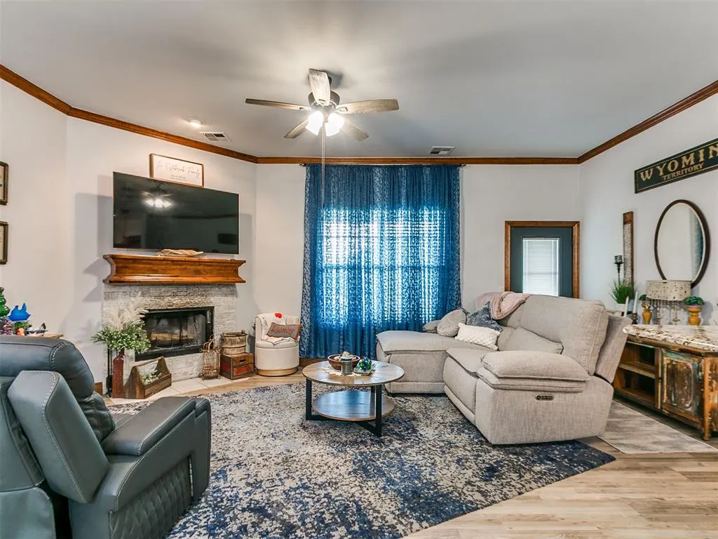 Photo 3 — 11456 Coyote Run, Guthrie, OK 73044