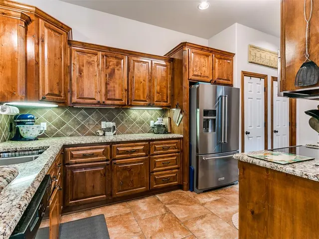Photo 7 — 11456 Coyote Run, Guthrie, OK 73044