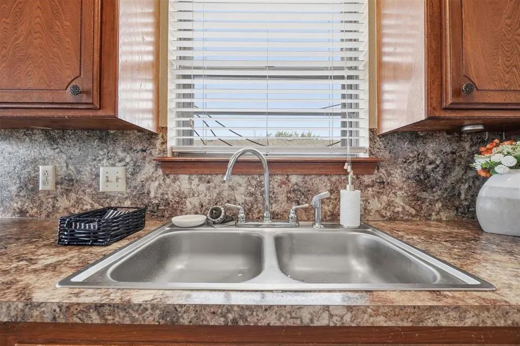 Photo 16 — 6310 SW Park Place, Lawton, OK 73505