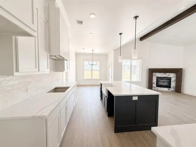 Photo 3 — 5109 Vine Cliff Road, Mustang, OK 73064