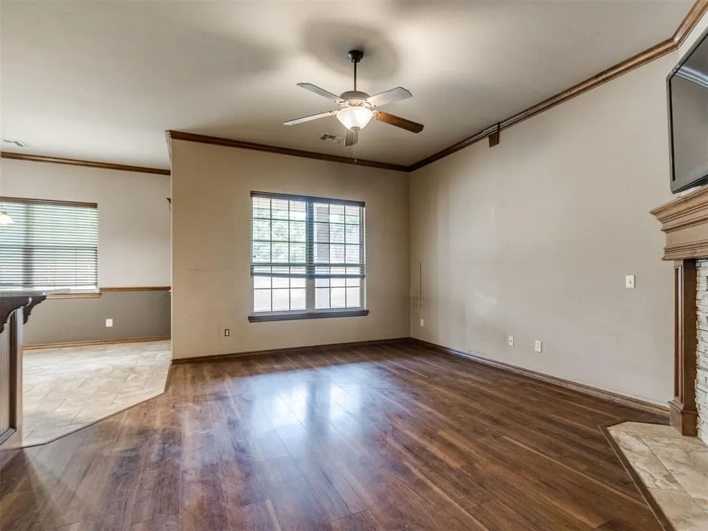 Photo 5 — 641 SW 28th Street, Moore, OK 73160