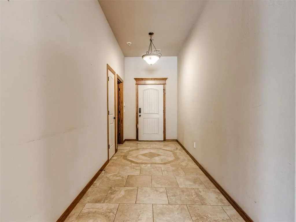 Photo 27 — 641 SW 28th Street, Moore, OK 73160