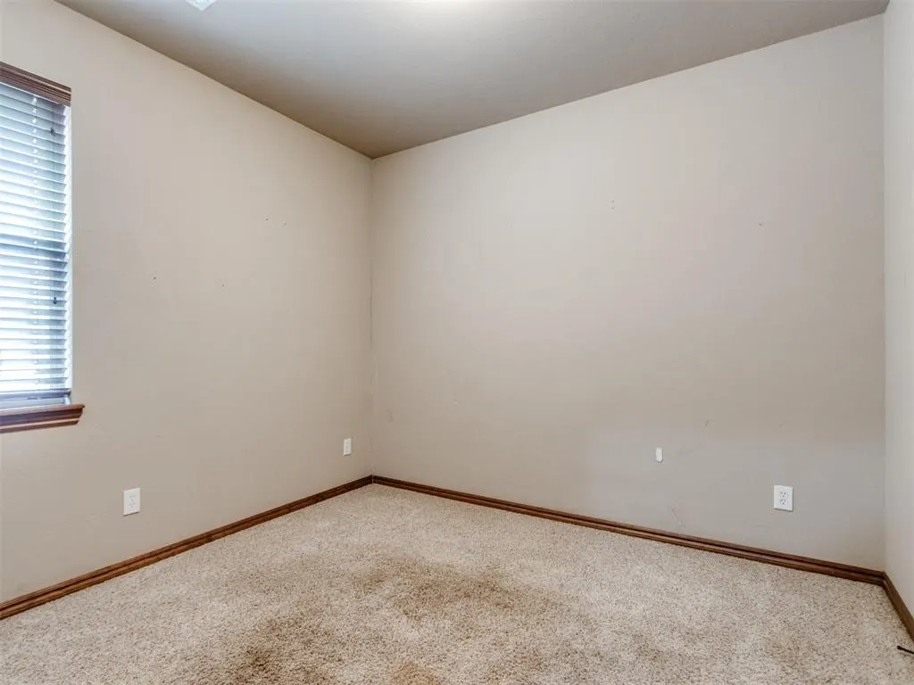 Photo 32 — 641 SW 28th Street, Moore, OK 73160