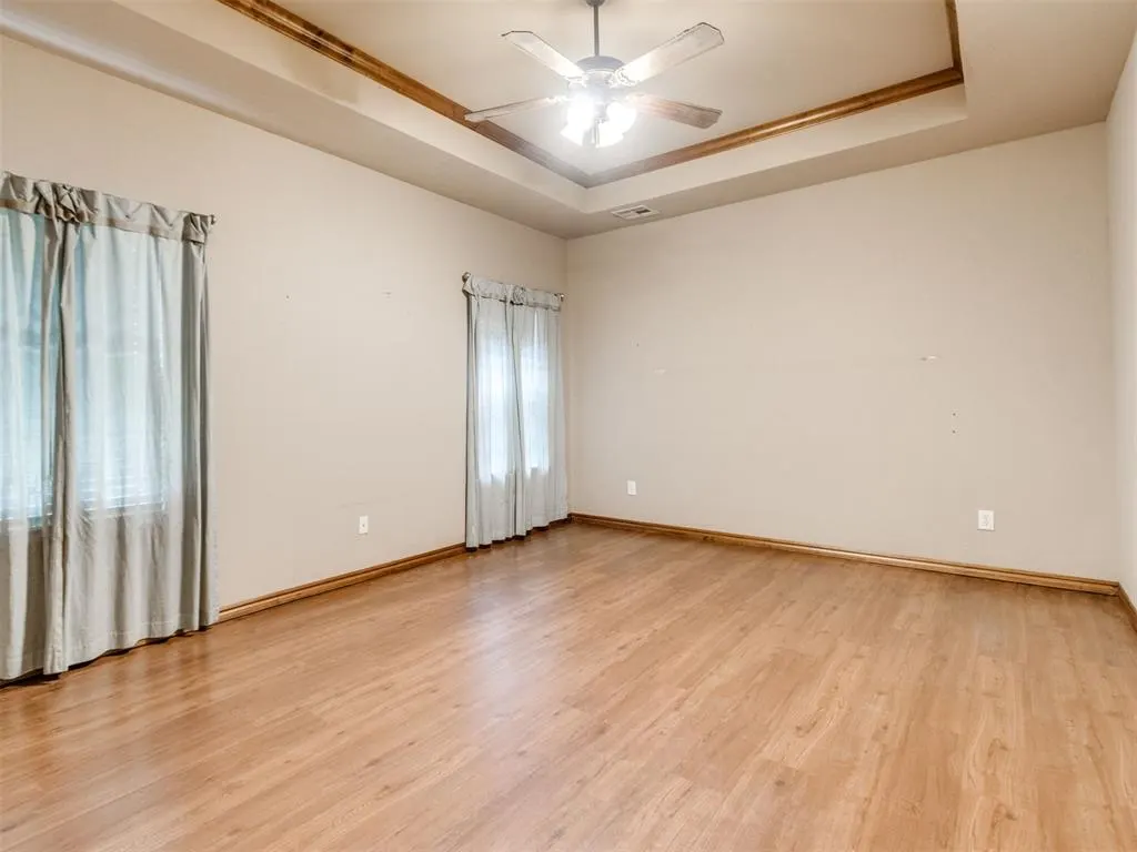 Photo 17 — 641 SW 28th Street, Moore, OK 73160
