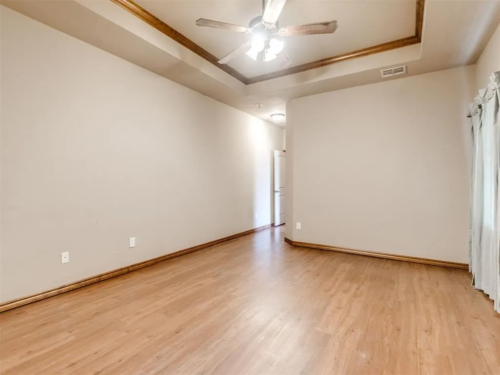 Photo 19 — 641 SW 28th Street, Moore, OK 73160