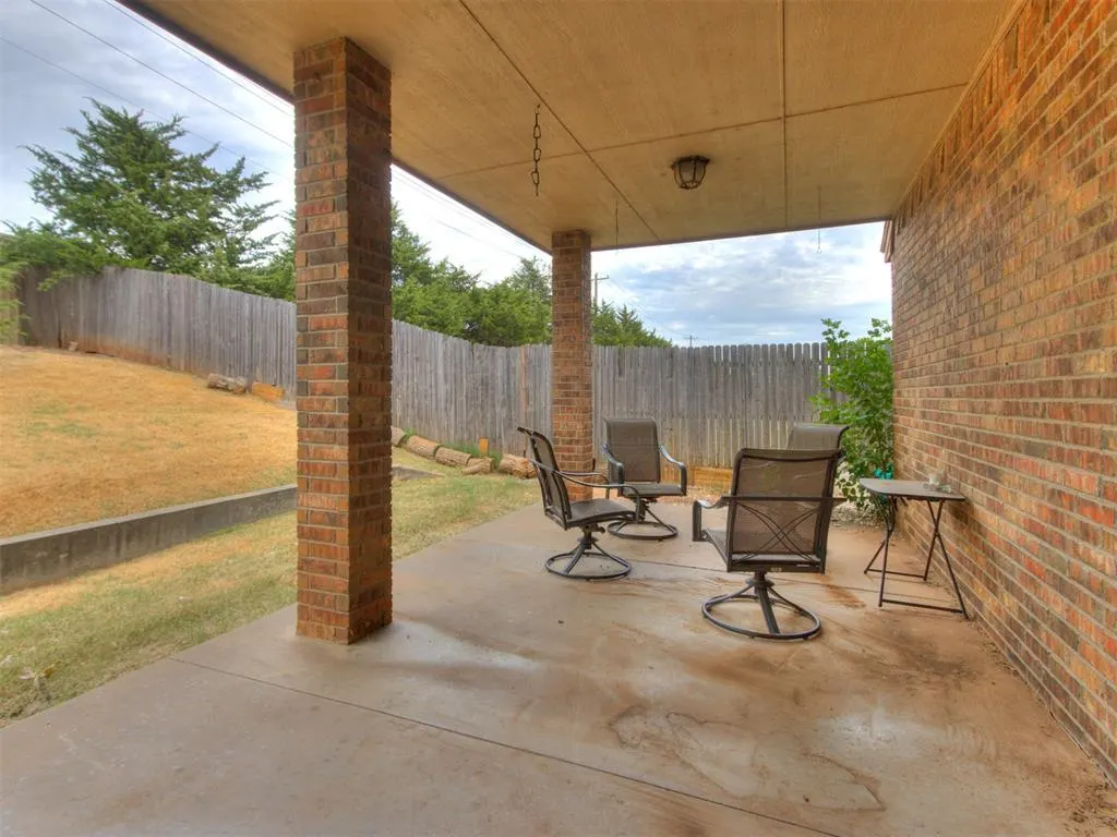 Photo 41 — 641 SW 28th Street, Moore, OK 73160