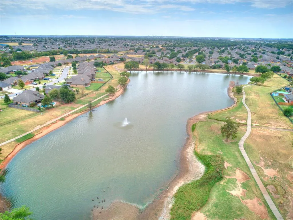 Photo 43 — 641 SW 28th Street, Moore, OK 73160