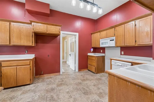 Photo 6 — 1220 NW 41st Street, Oklahoma City, OK 73118