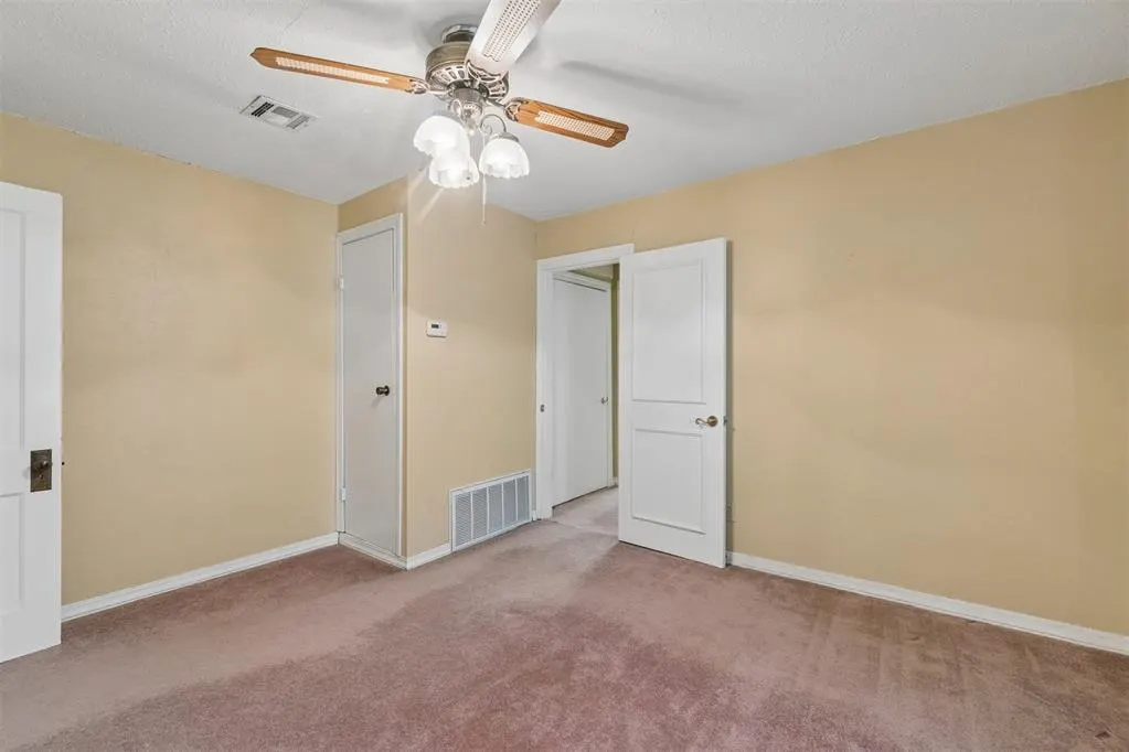 Photo 9 — 1220 NW 41st Street, Oklahoma City, OK 73118