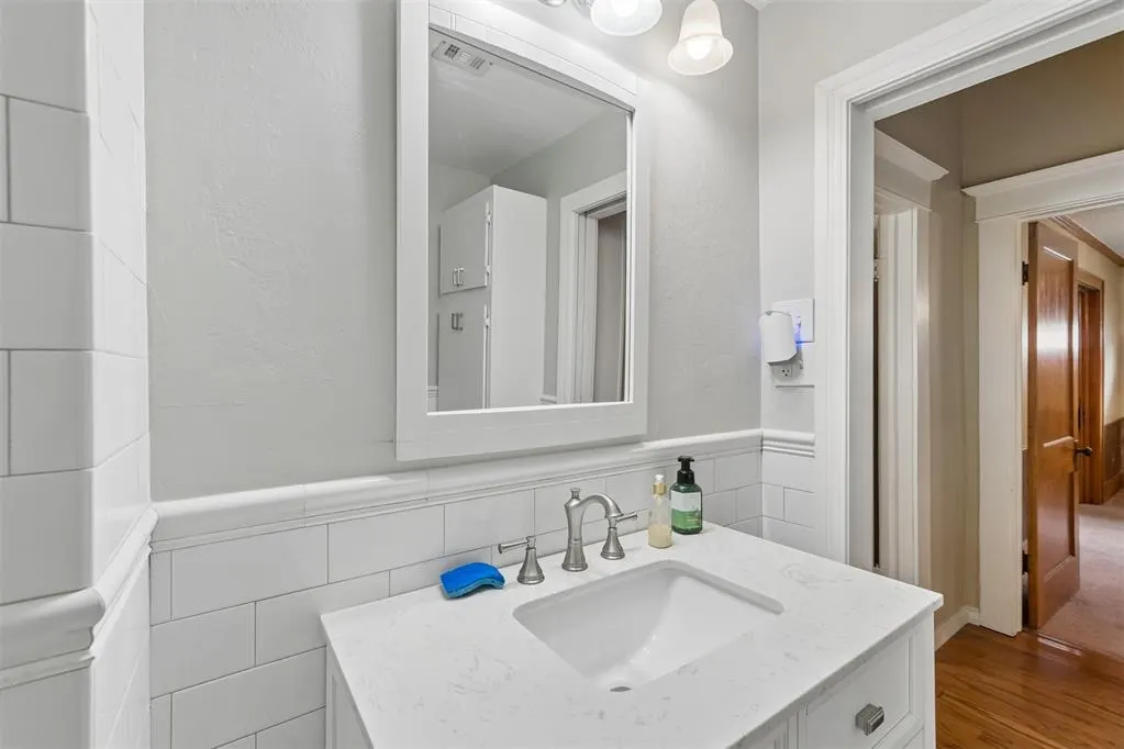 Photo 12 — 1220 NW 41st Street, Oklahoma City, OK 73118