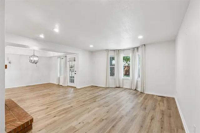 Photo 8 — 11819 Red Oak Way, Oklahoma City, OK 73162