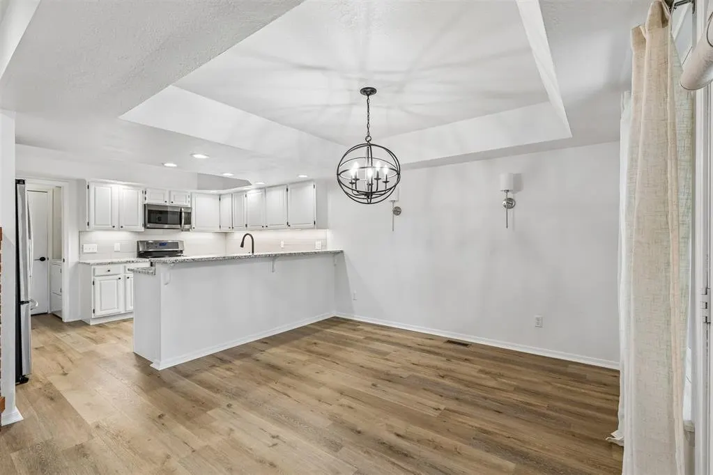 Photo 12 — 11819 Red Oak Way, Oklahoma City, OK 73162