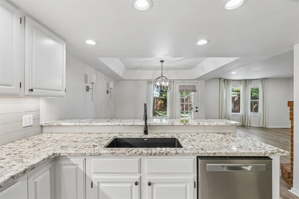 Photo 18 — 11819 Red Oak Way, Oklahoma City, OK 73162