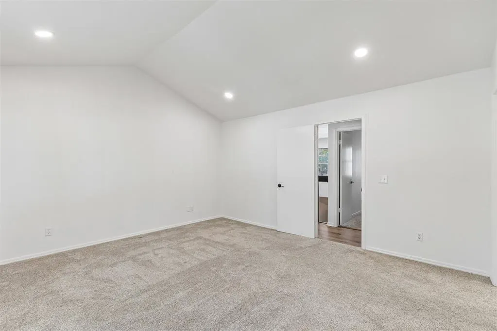 Photo 24 — 11819 Red Oak Way, Oklahoma City, OK 73162