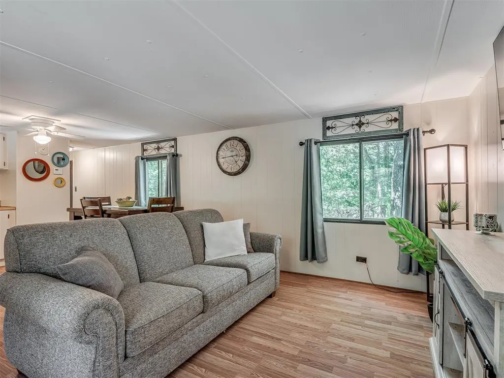 Photo 11 — 332 Royal Lane, Canadian, OK 74425