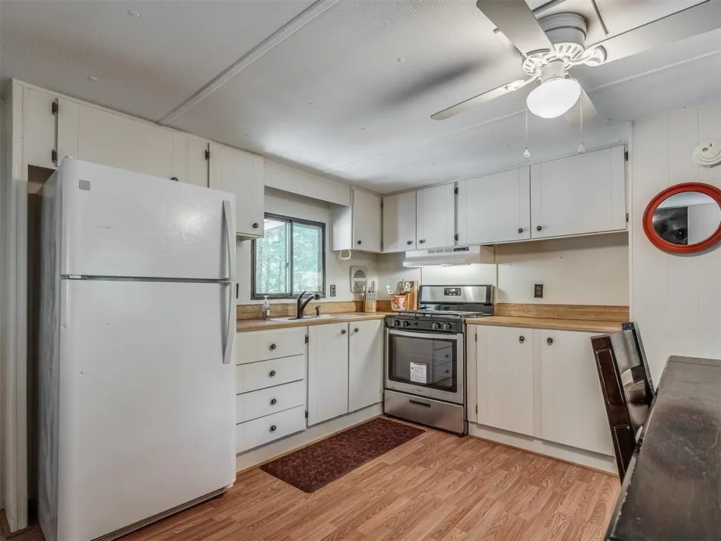 Photo 17 — 332 Royal Lane, Canadian, OK 74425