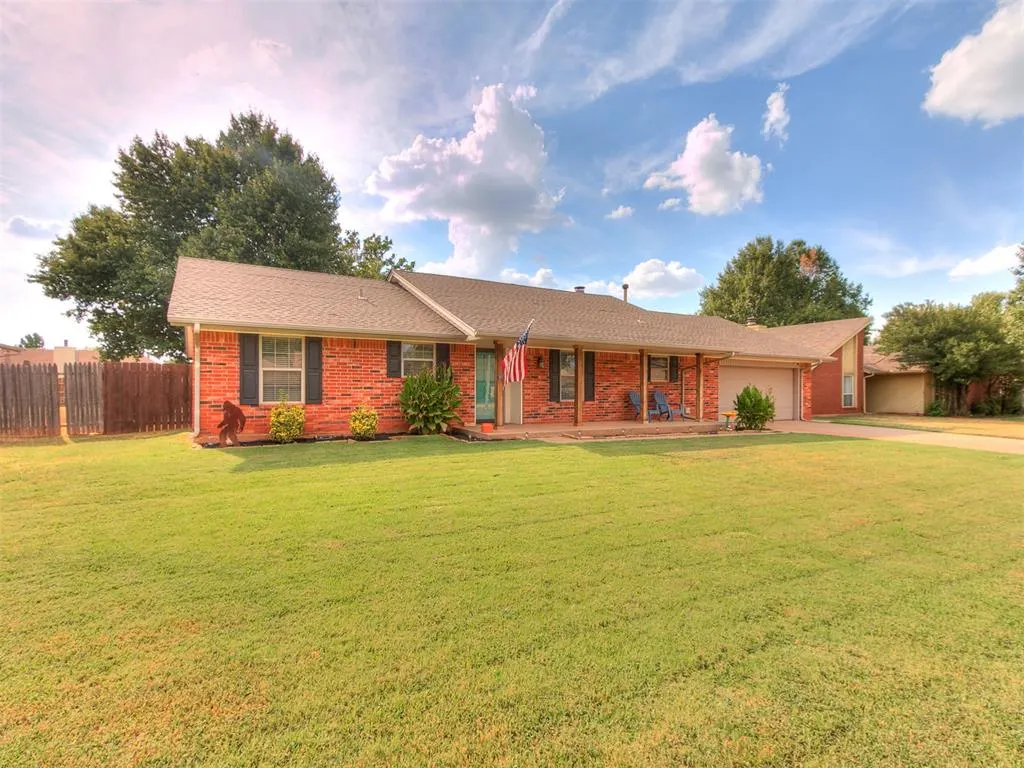 Front exterior — 629 N Canadian Terrace, Mustang, OK 73064