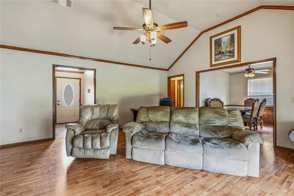 Photo 8 — 14509 Briarcliff Drive, Oklahoma City, OK 73170