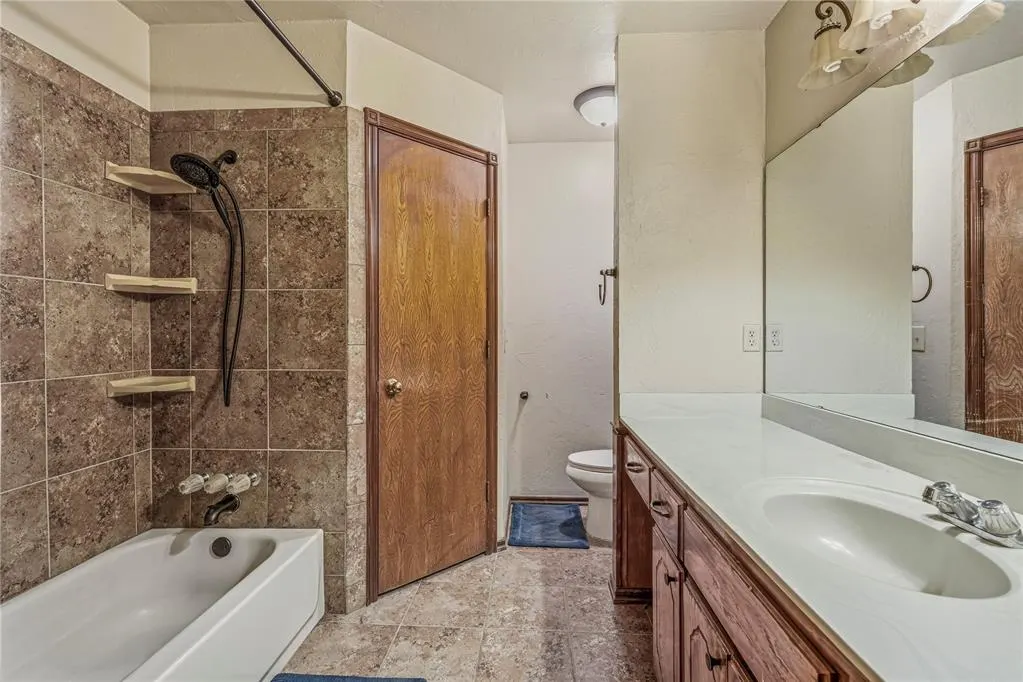 Photo 23 — 14509 Briarcliff Drive, Oklahoma City, OK 73170