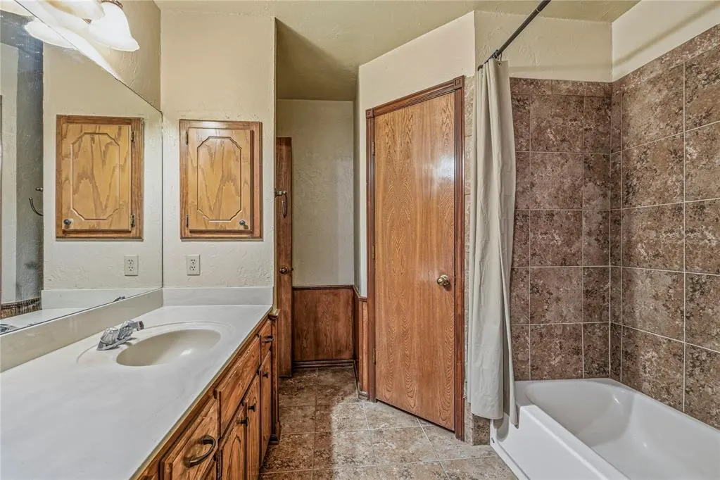 Photo 24 — 14509 Briarcliff Drive, Oklahoma City, OK 73170
