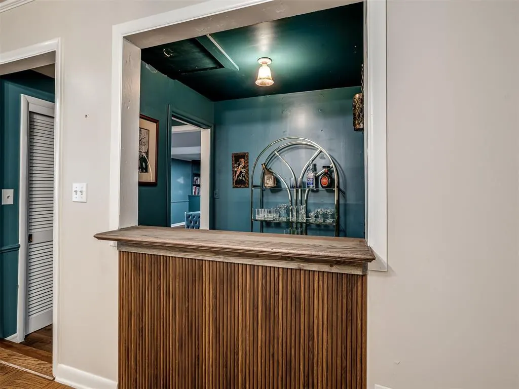 Photo 10 — 1327 W Wilshire Boulevard, Oklahoma City, OK 73116