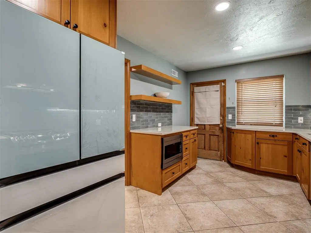 Photo 15 — 1327 W Wilshire Boulevard, Oklahoma City, OK 73116