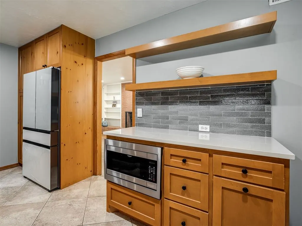 Photo 18 — 1327 W Wilshire Boulevard, Oklahoma City, OK 73116