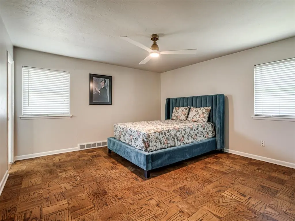 Photo 22 — 1327 W Wilshire Boulevard, Oklahoma City, OK 73116