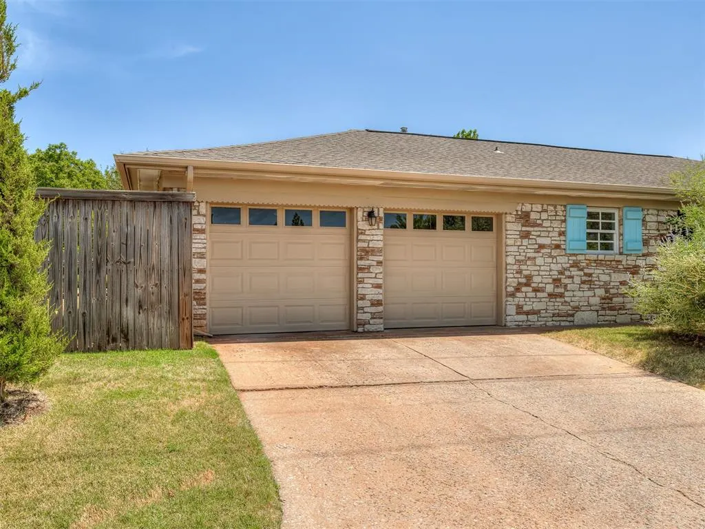 Photo 36 — 1327 W Wilshire Boulevard, Oklahoma City, OK 73116