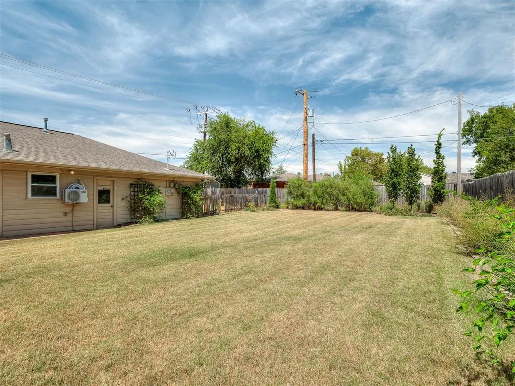 Photo 39 — 1327 W Wilshire Boulevard, Oklahoma City, OK 73116